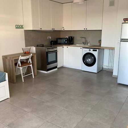 La Fare-les-Oliviers Appartement Rdc Avec Parking Prive מראה חיצוני תמונה